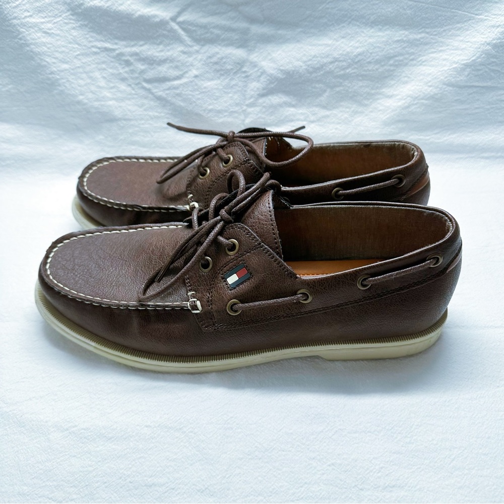 TOMMY HILFIGER Men’s Boat Shoes